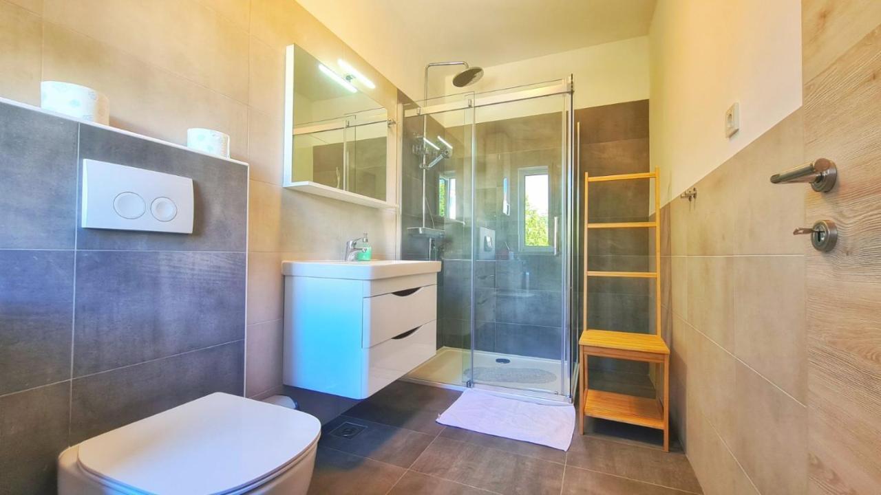 Apartments Ribaric Palit エクステリア 写真